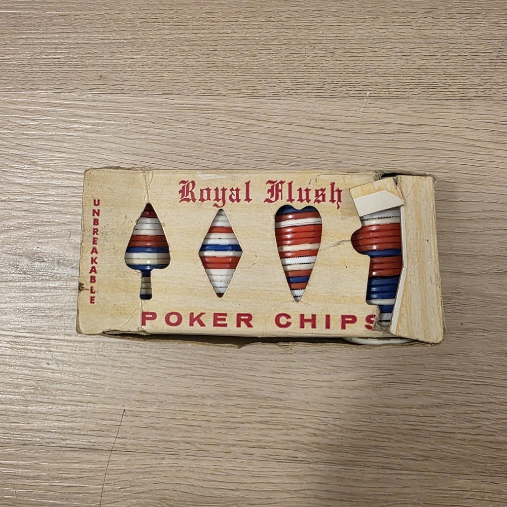 Vintage Red White & Blue Royal Flush 100 Plastic Unbreakable Poker‎ Chips Casino
